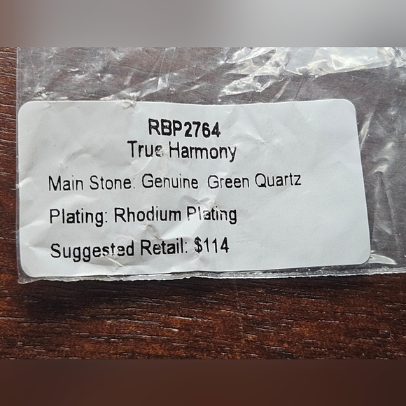 Green Quartz Ring Sz 5 - Picture 4 of 4